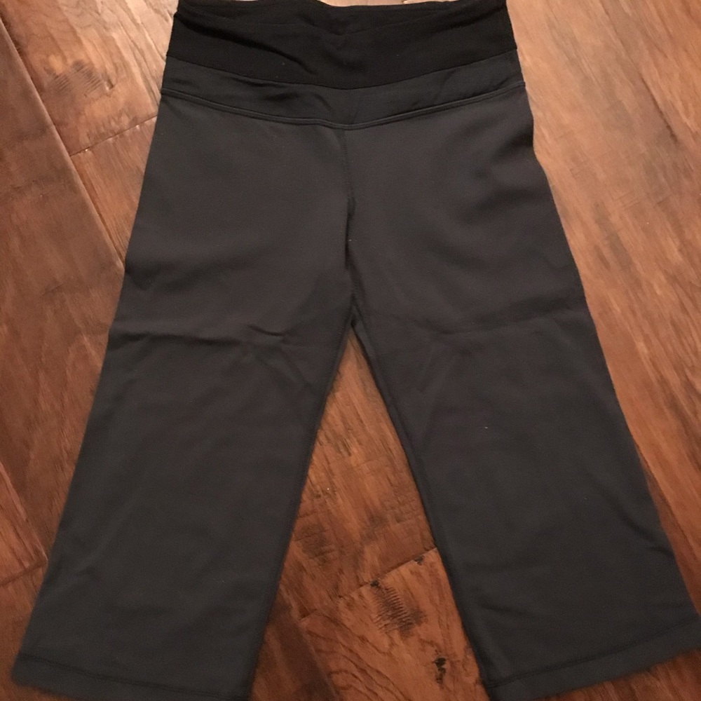 Lululemon capris